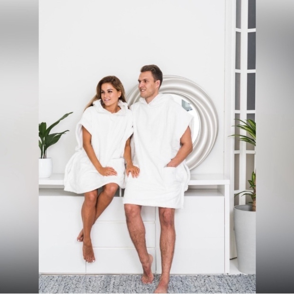 NWT LUIN Living Turkish Unisex Poncho Towel Snow SIZE XS-M